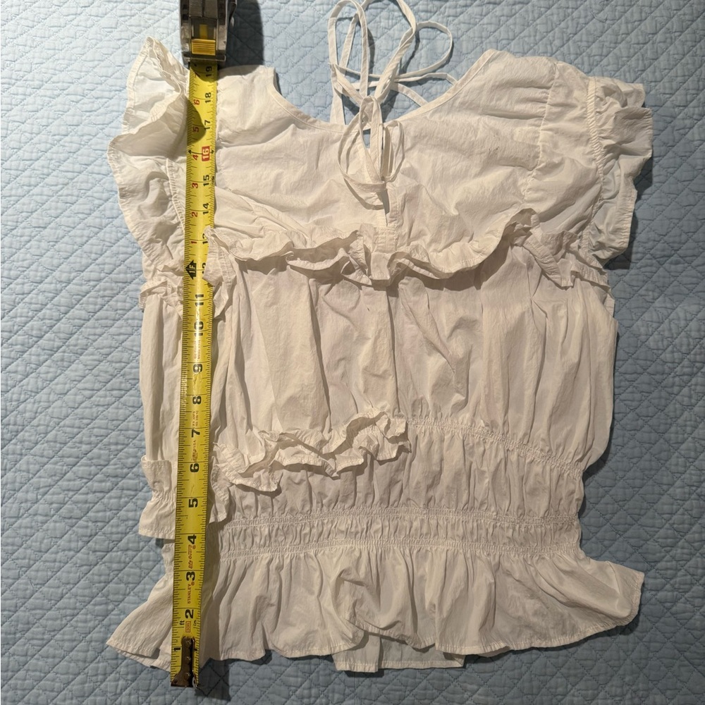 Flattering White Ruffled Blouse - Picture 7 of 7